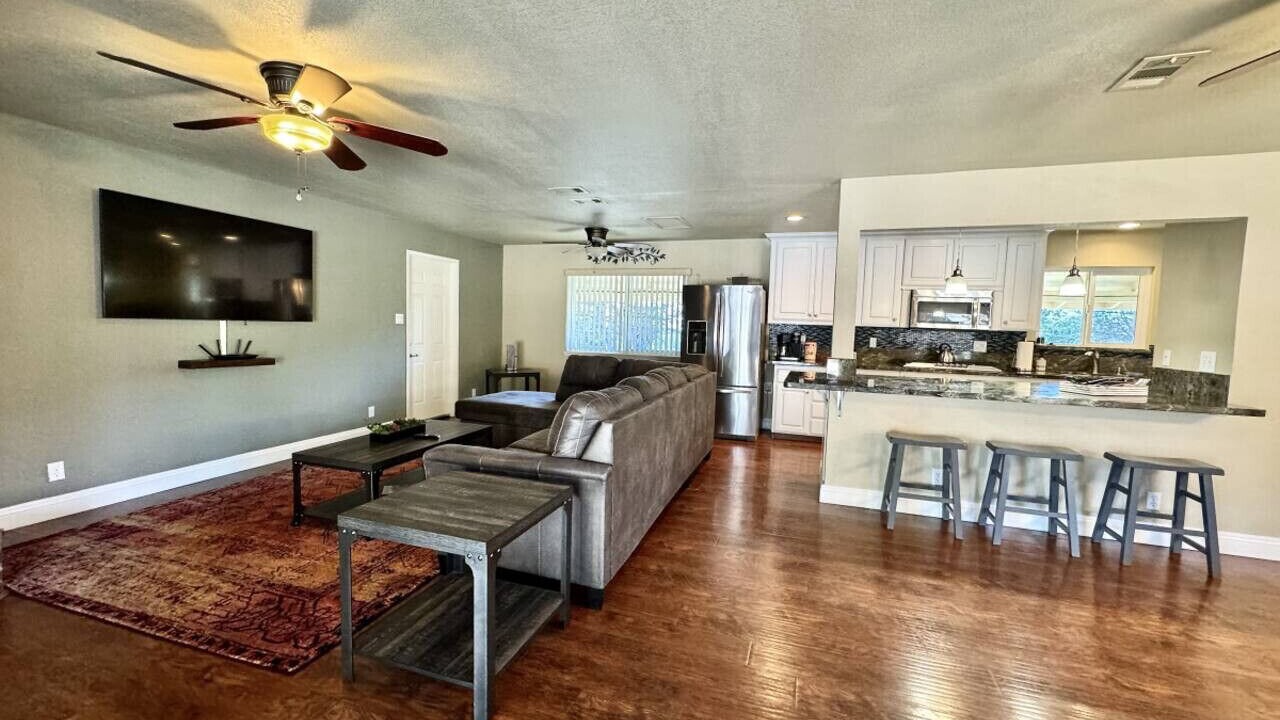 Photo of Livingroom in Diamond Springs