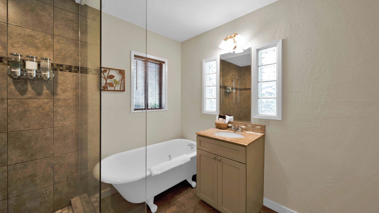 Photo of Bathroom in O'Brien