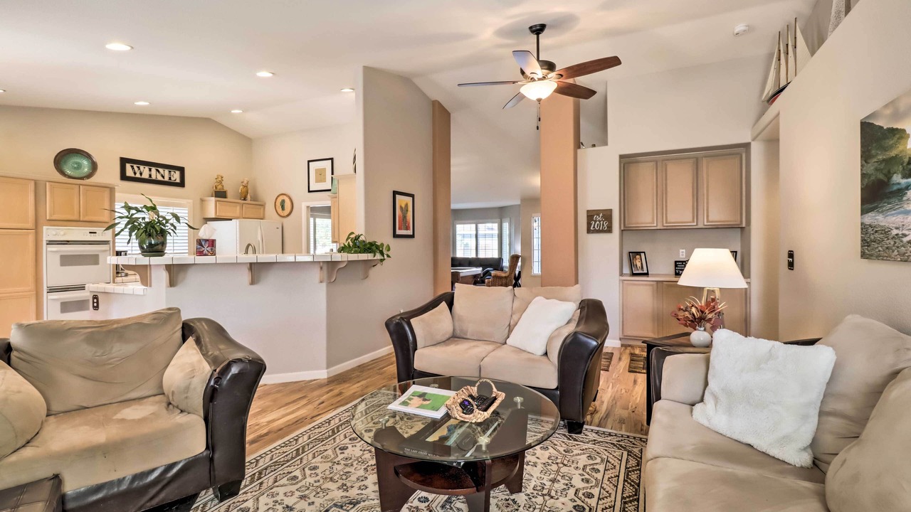 Photo of Livingroom in Reno