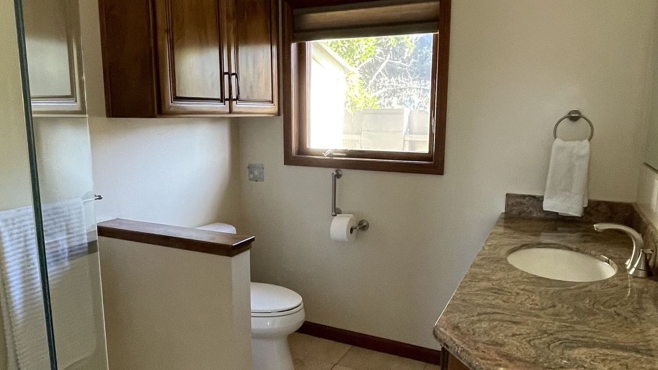 Photo of Bathroom in Marine Terrace
