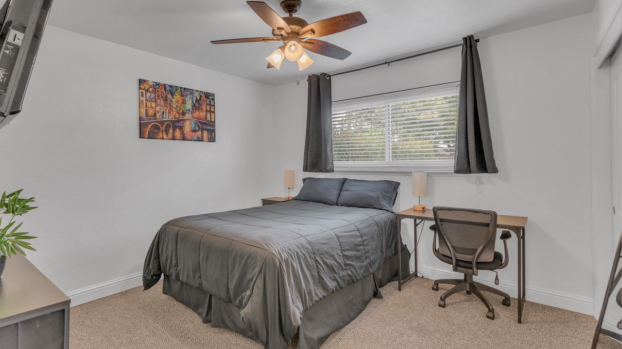 Photo of Bedroom in Raisin