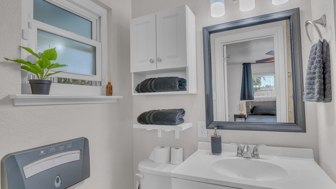 Photo of Bathroom in Raisin