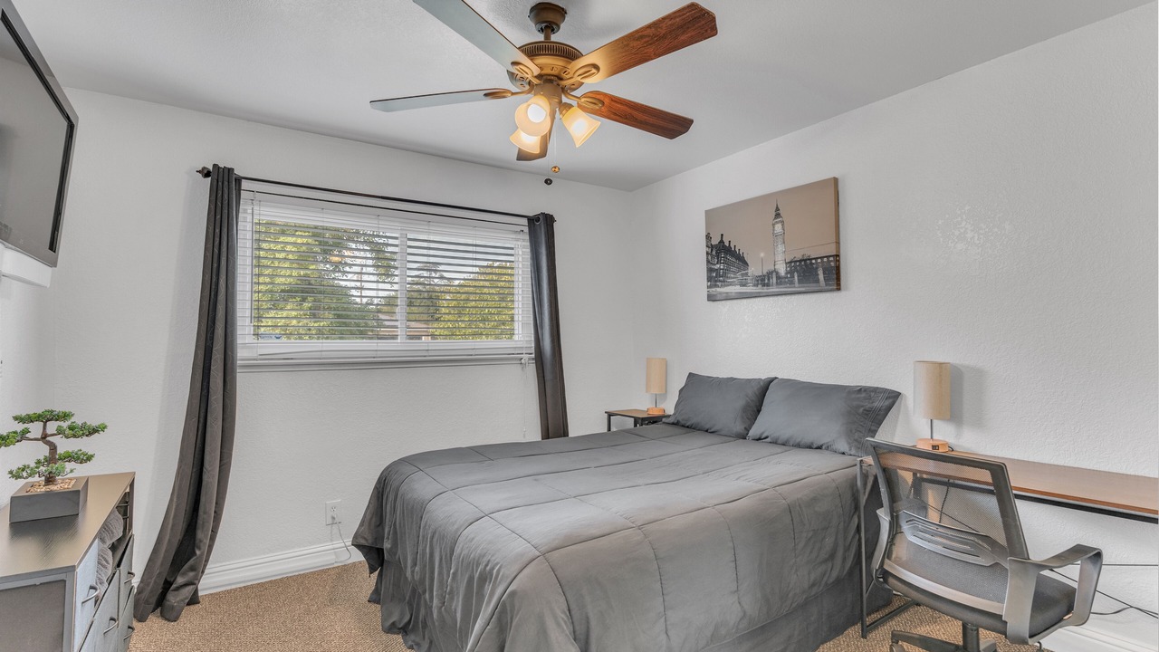 Photo of Bedroom in Raisin