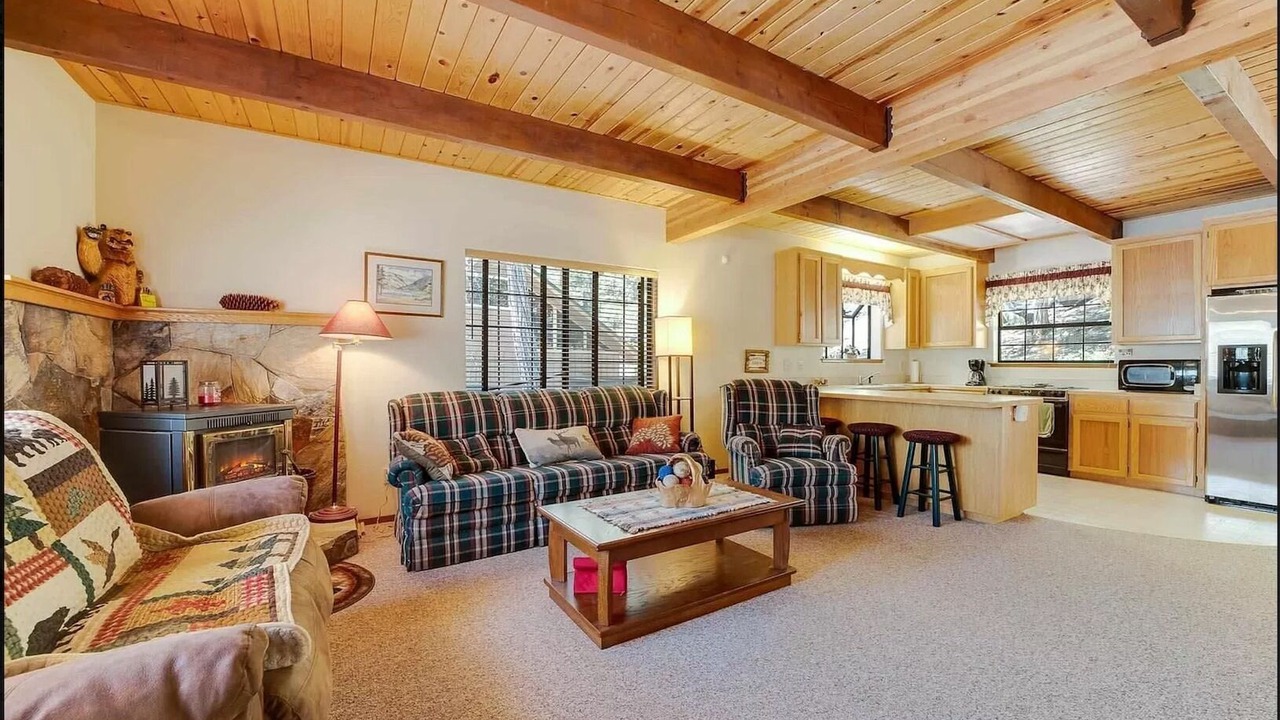 Photo of Livingroom in Mi-Wuk Village