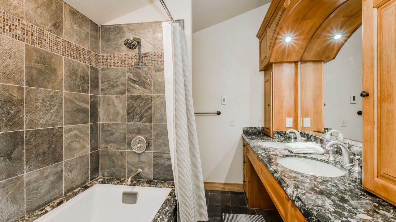 Photo of Bathroom in Truckee