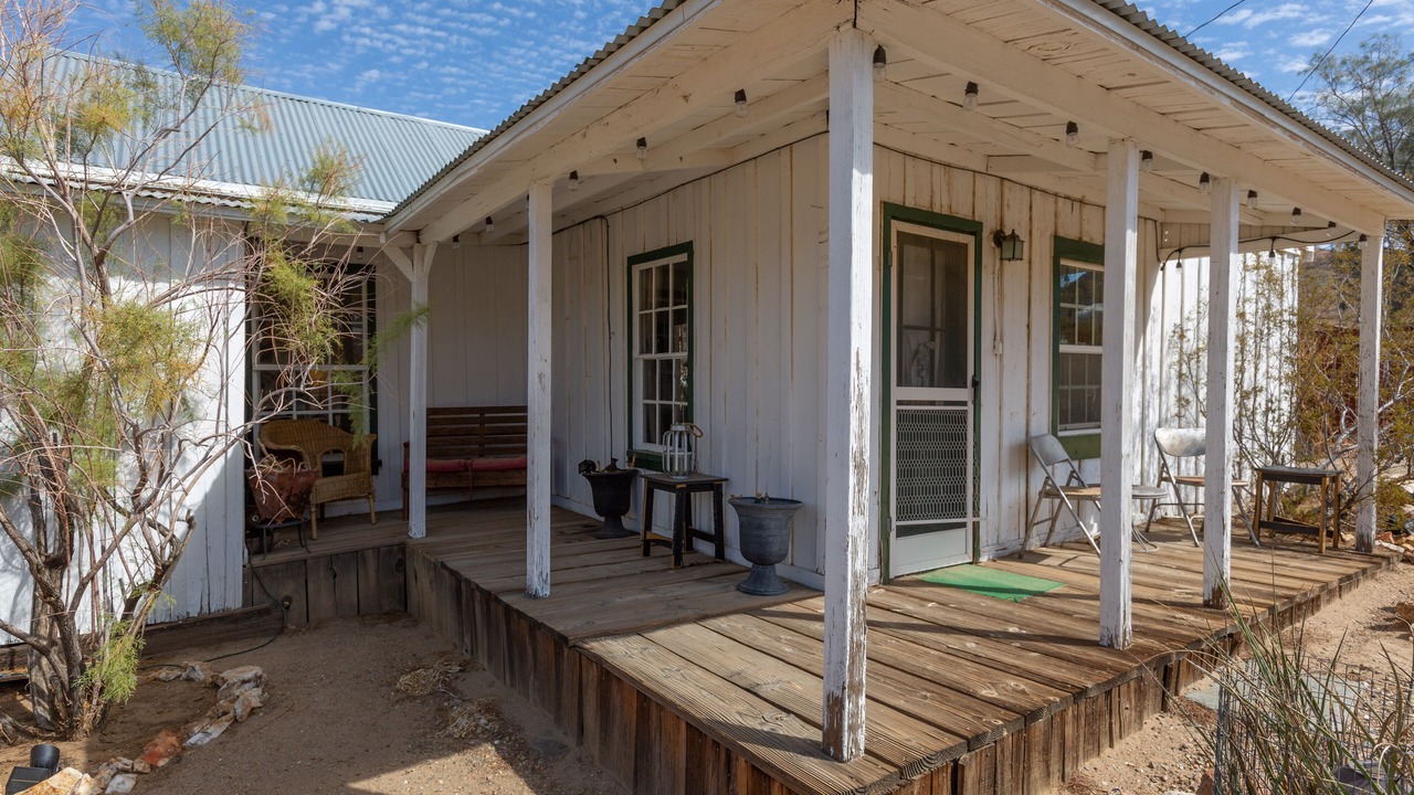 Photo of Patio Balcony in Randsburg