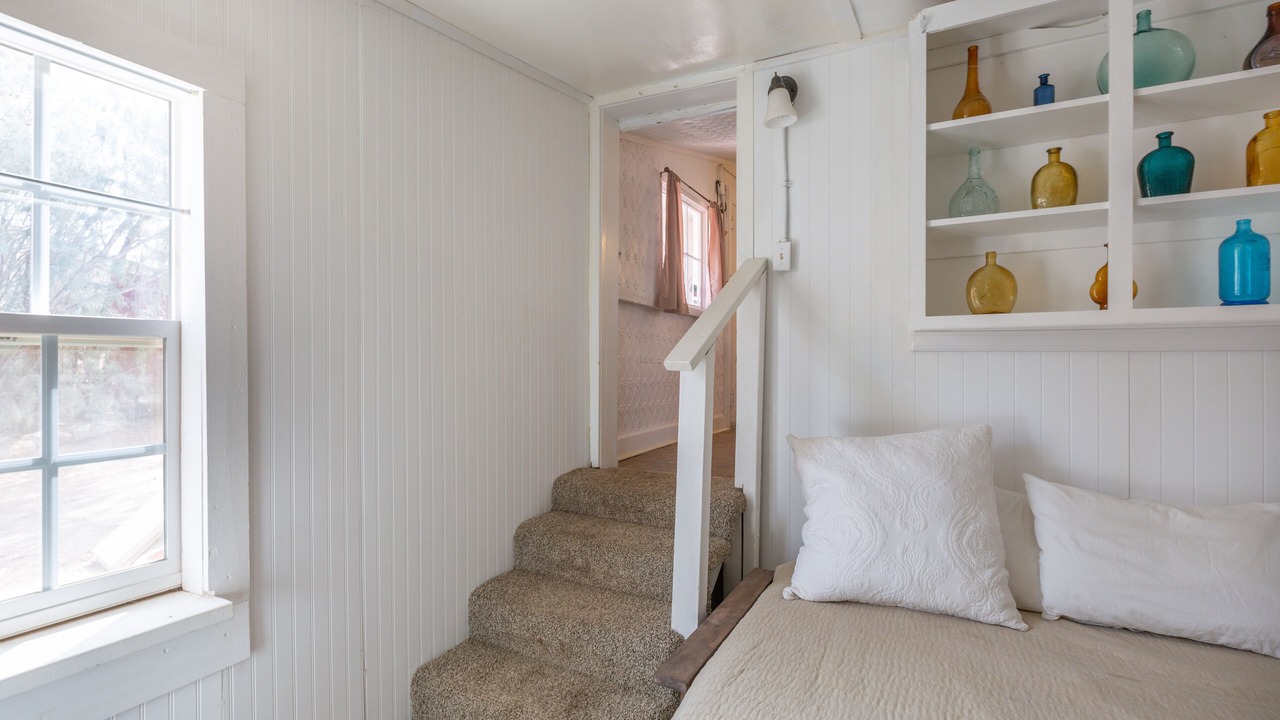 Photo of Bedroom in Randsburg