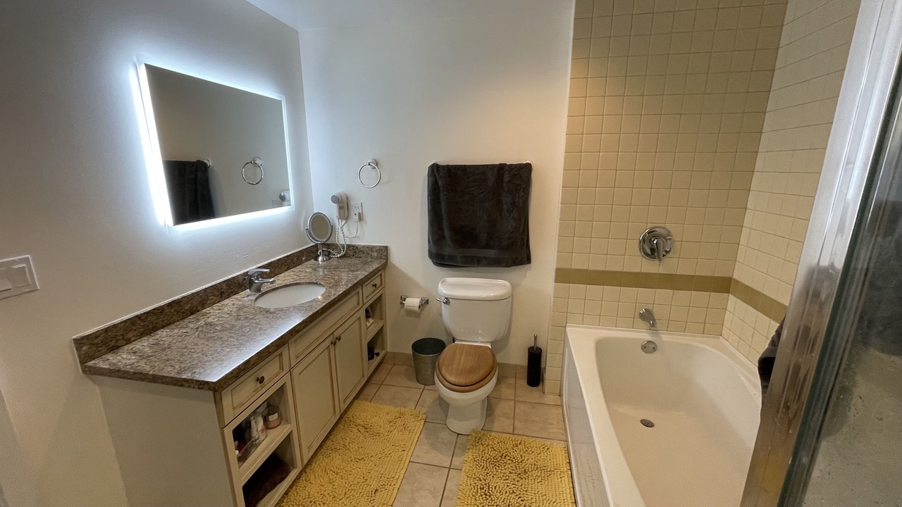 Photo of Bathroom in Lake Las Vegas