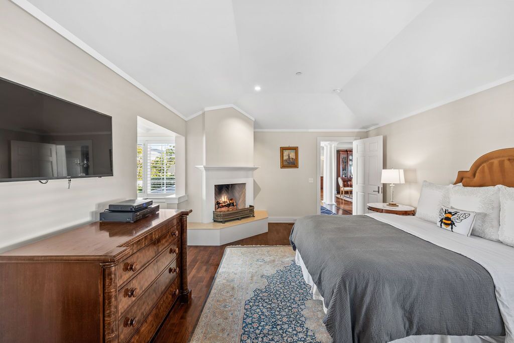 Photo of Bedroom in Toro Canyon