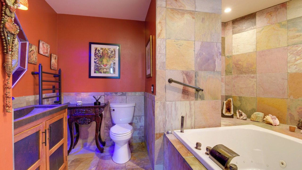 Photo of Bathroom in Longfellow