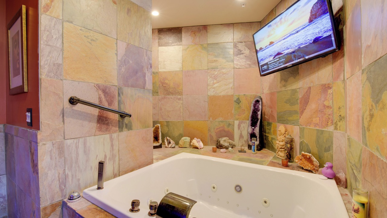 Photo of Bathroom in Longfellow