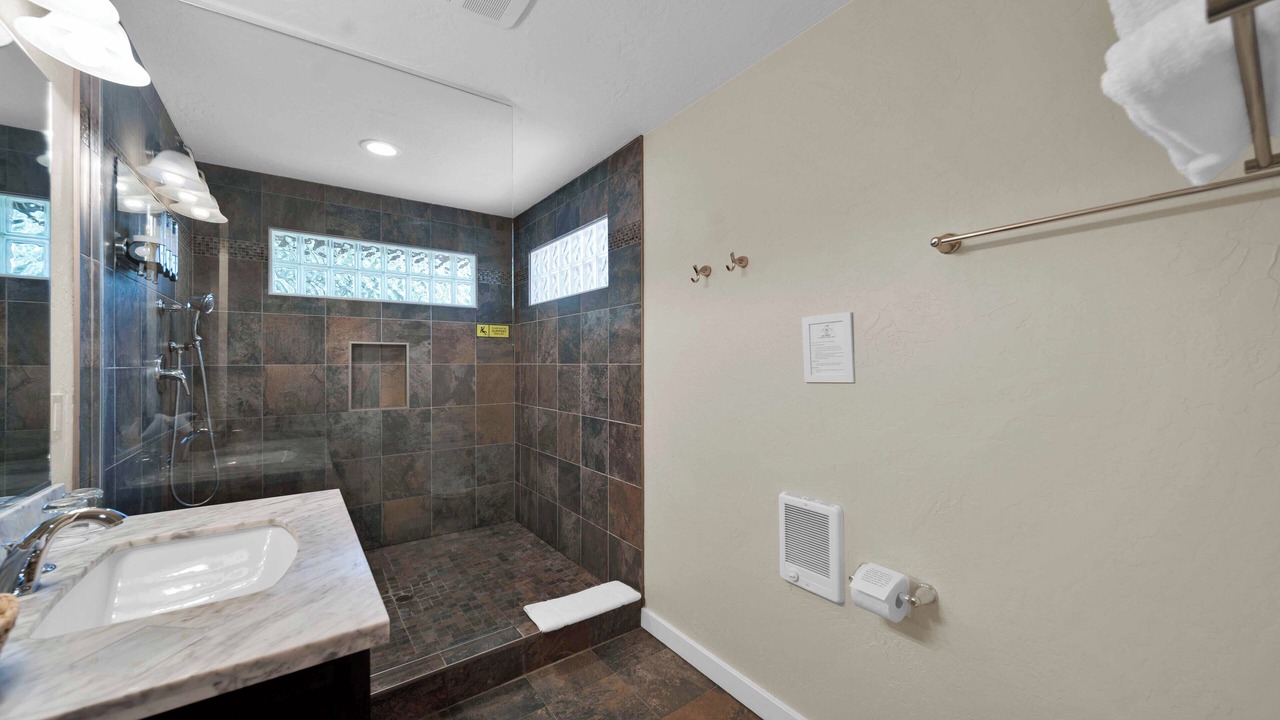 Photo of Bathroom in O'Brien