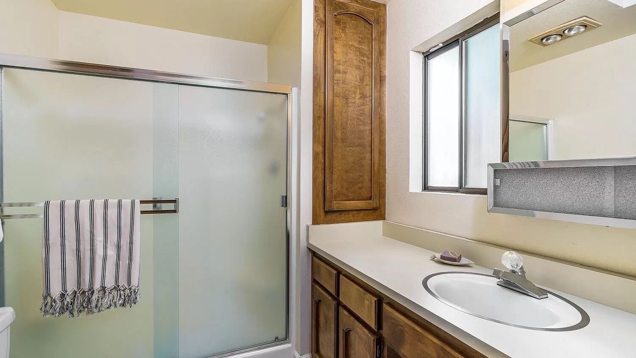Photo of Bathroom in Groveland