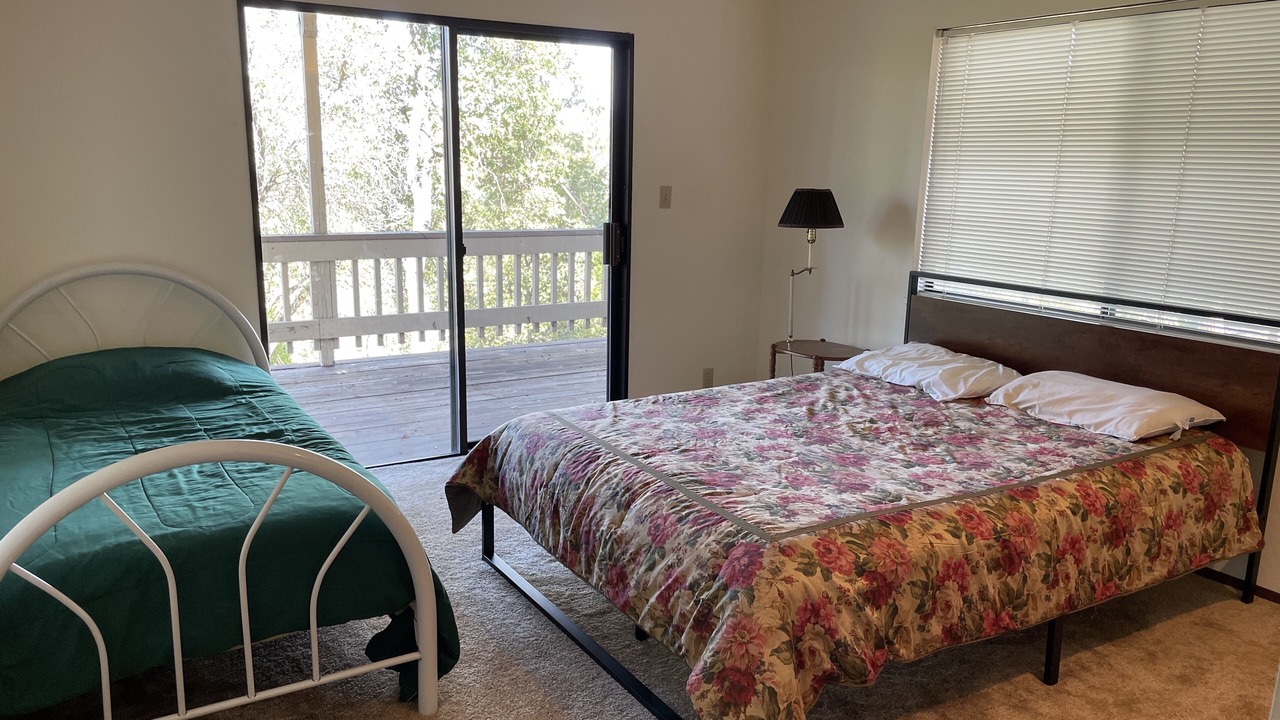 Photo of Bedroom in Groveland