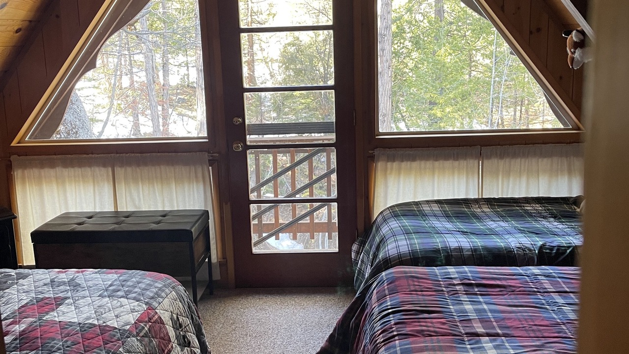 Photo of Patio Balcony in Mi-Wuk Village