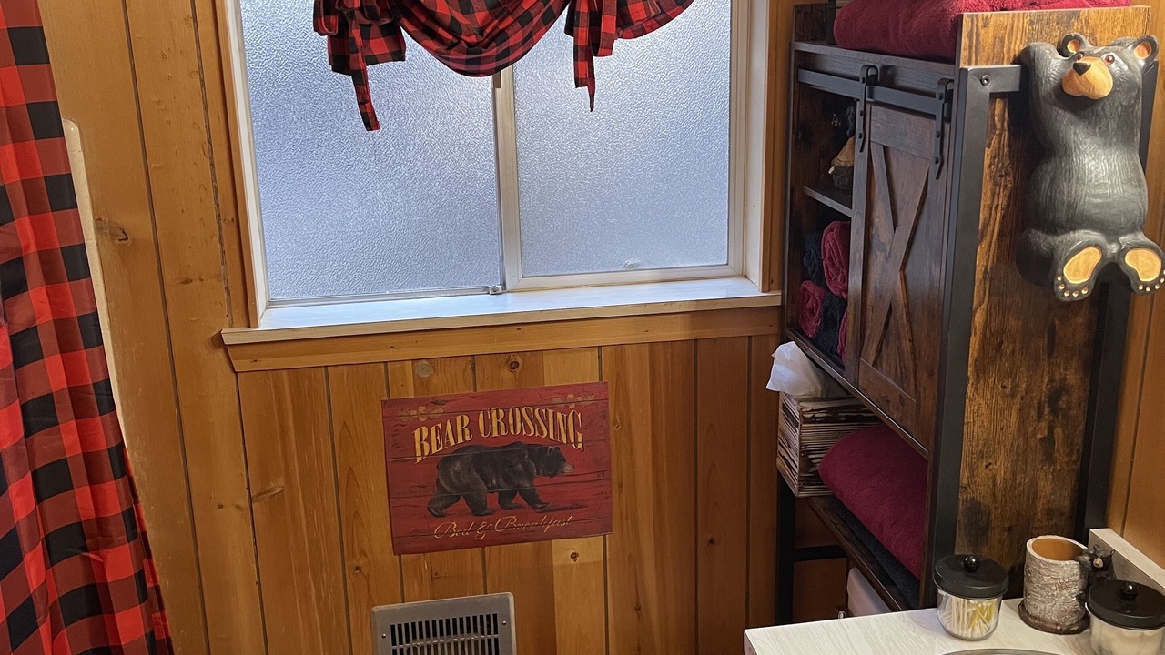 Photo of Bathroom in Mi-Wuk Village