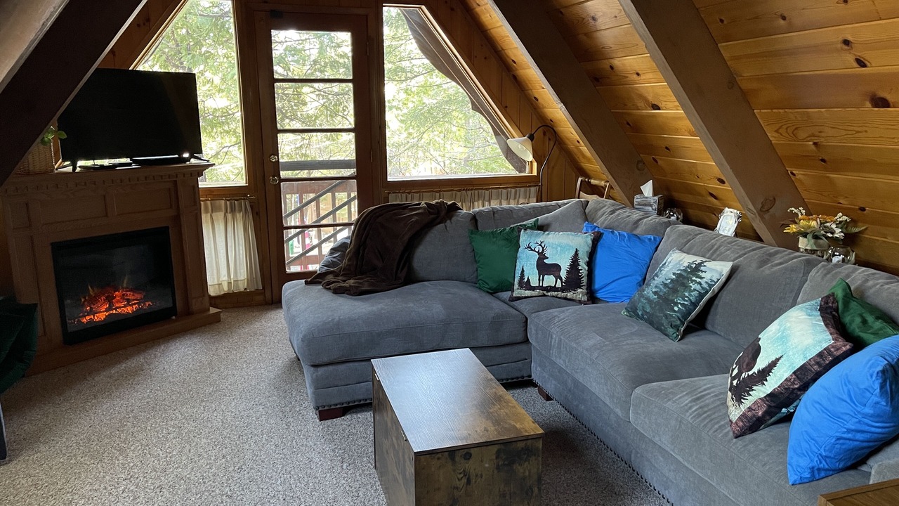 Photo of Patio Balcony in Mi-Wuk Village