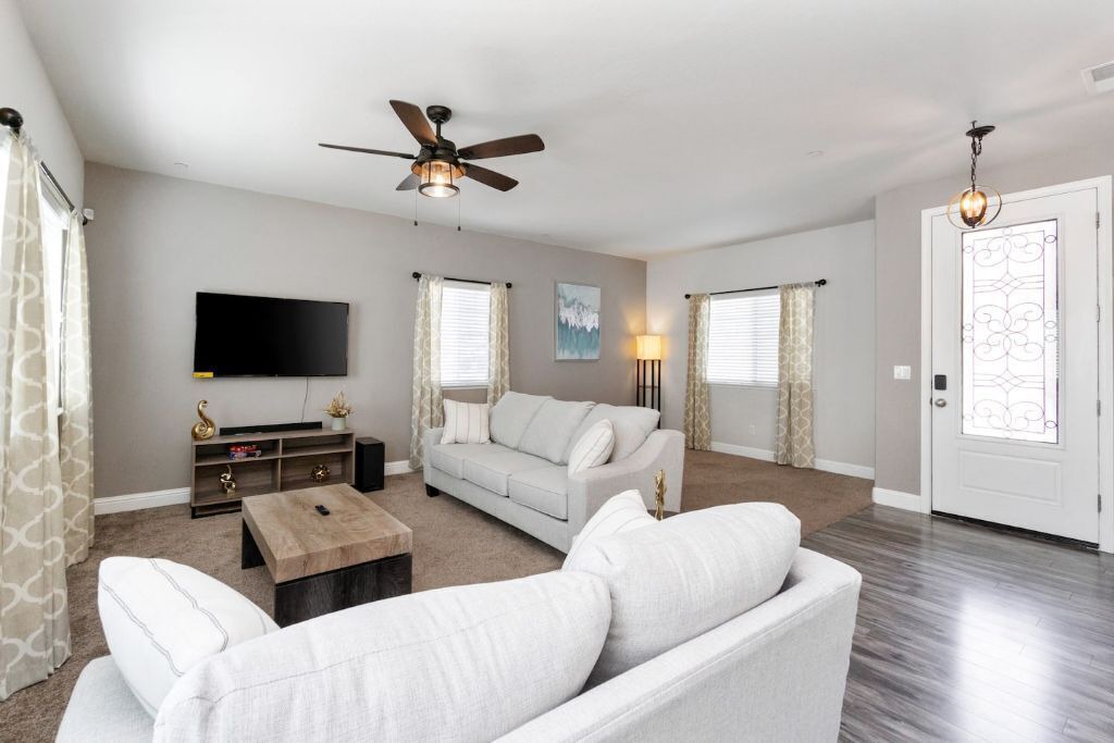 Photo of Livingroom in Friant