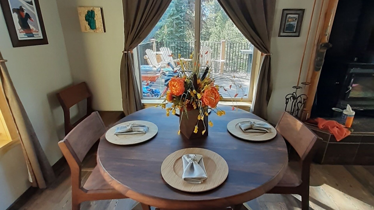 Photo of Livingroom in Big Creek
