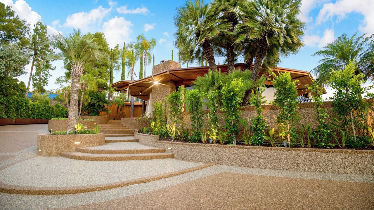 Photo of Outdoor in Encino