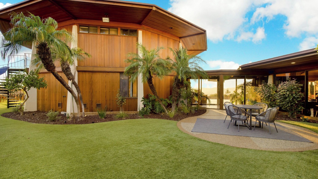 Photo of Outdoor in Encino