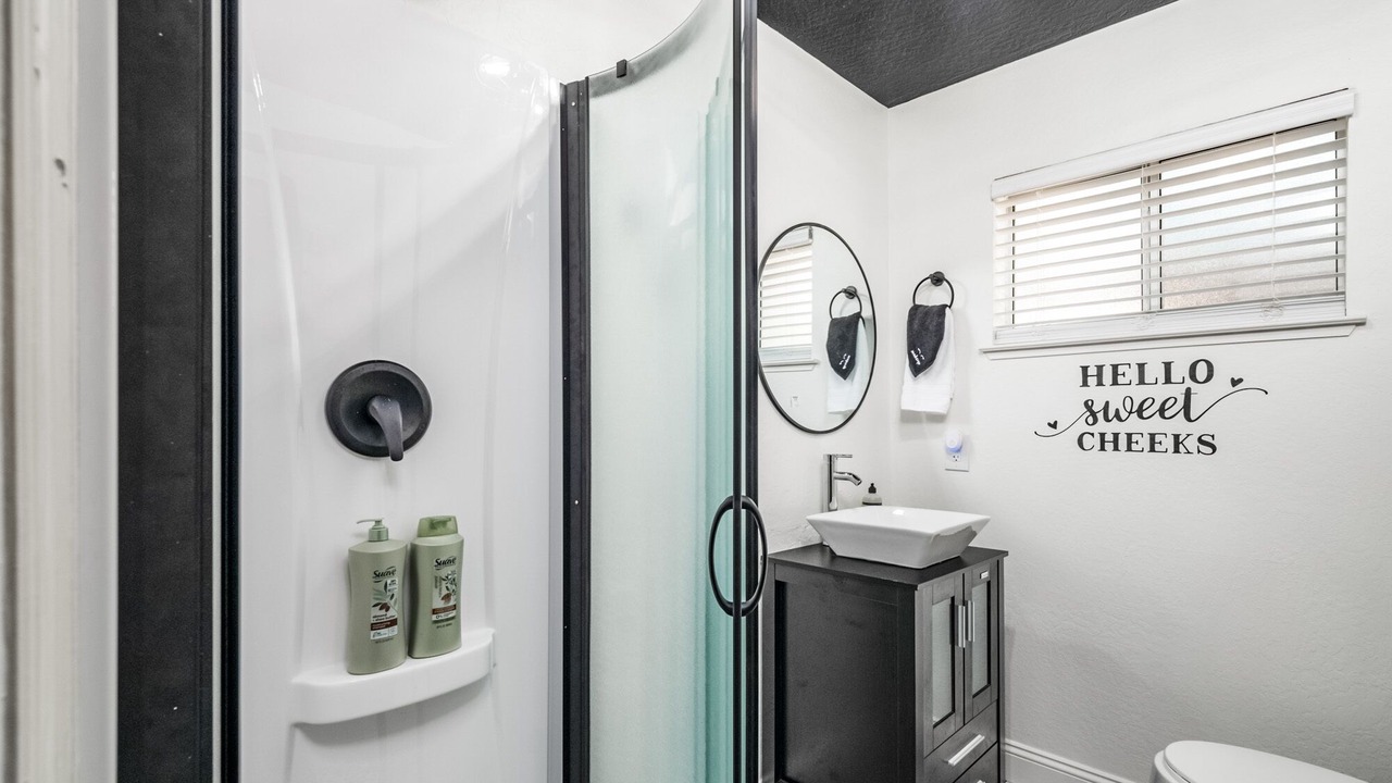 Photo of Bathroom in Long Barn