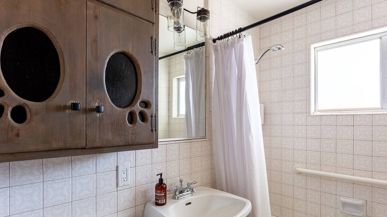 Photo of Bathroom in Kaweah