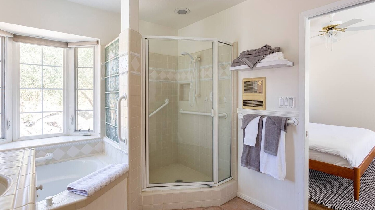 Photo of Bathroom in Kaweah