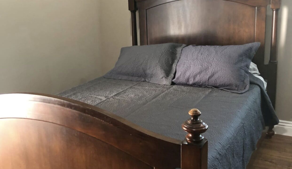 Photo of Bedroom in Springville