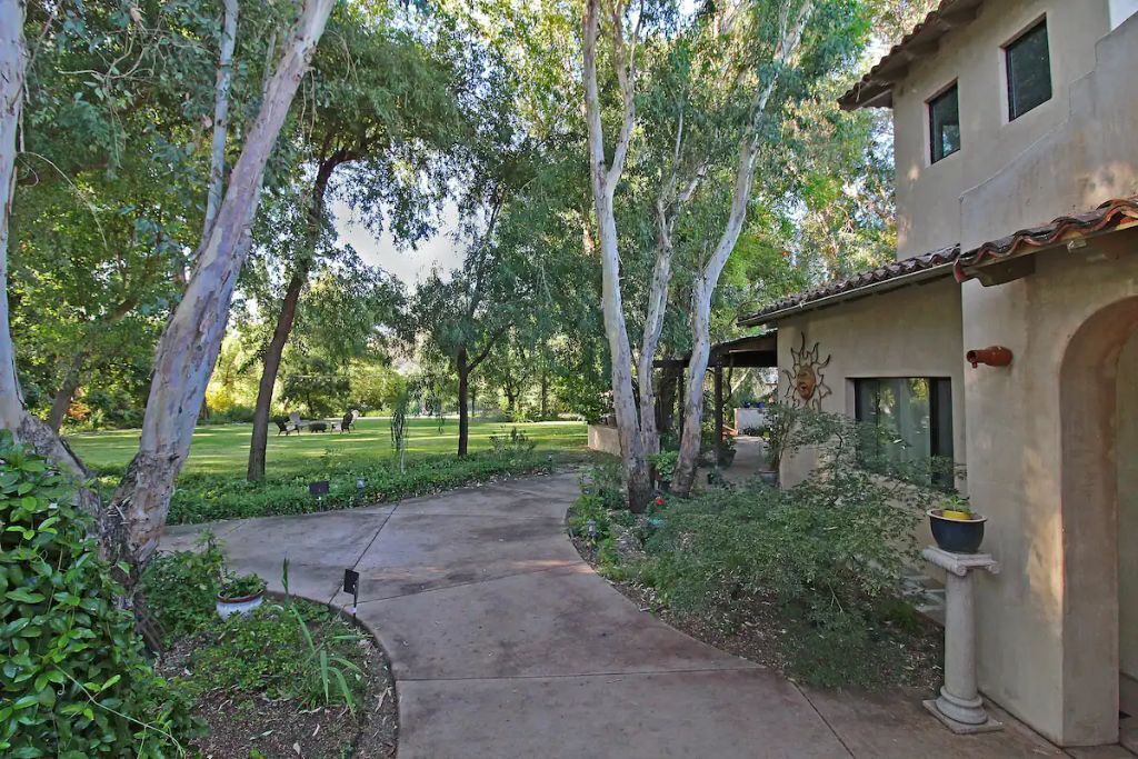 Photo of Outdoor in Bakersfield