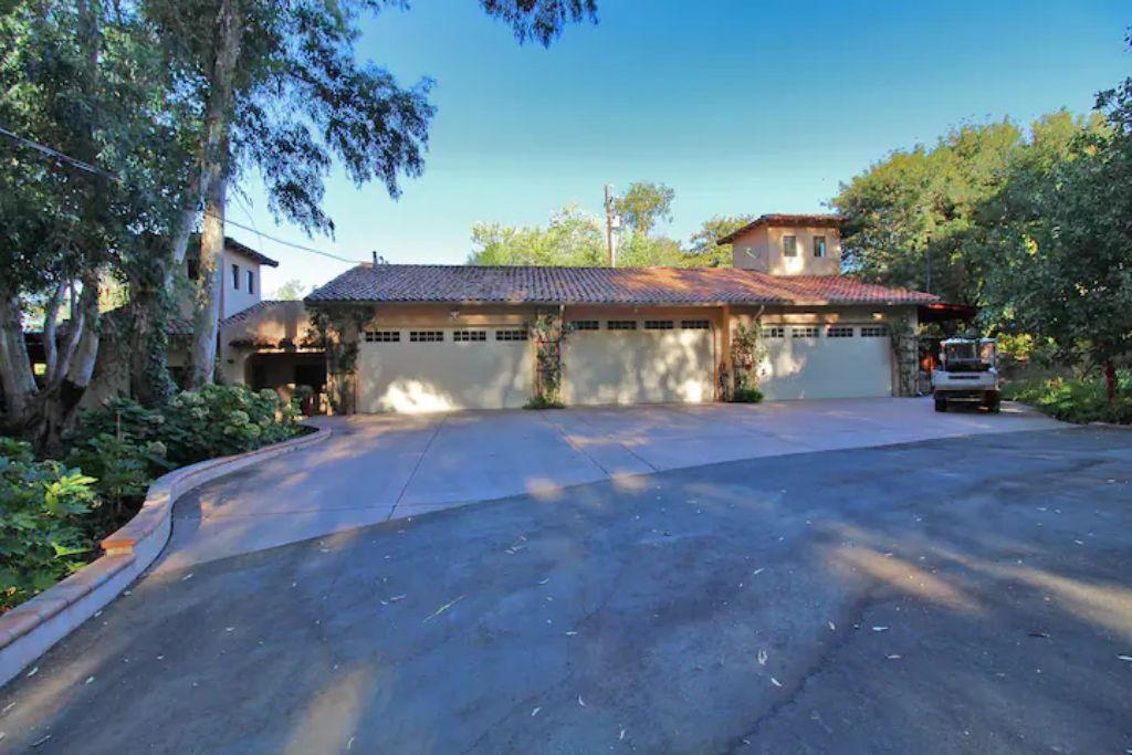 Photo of Outdoor in Bakersfield