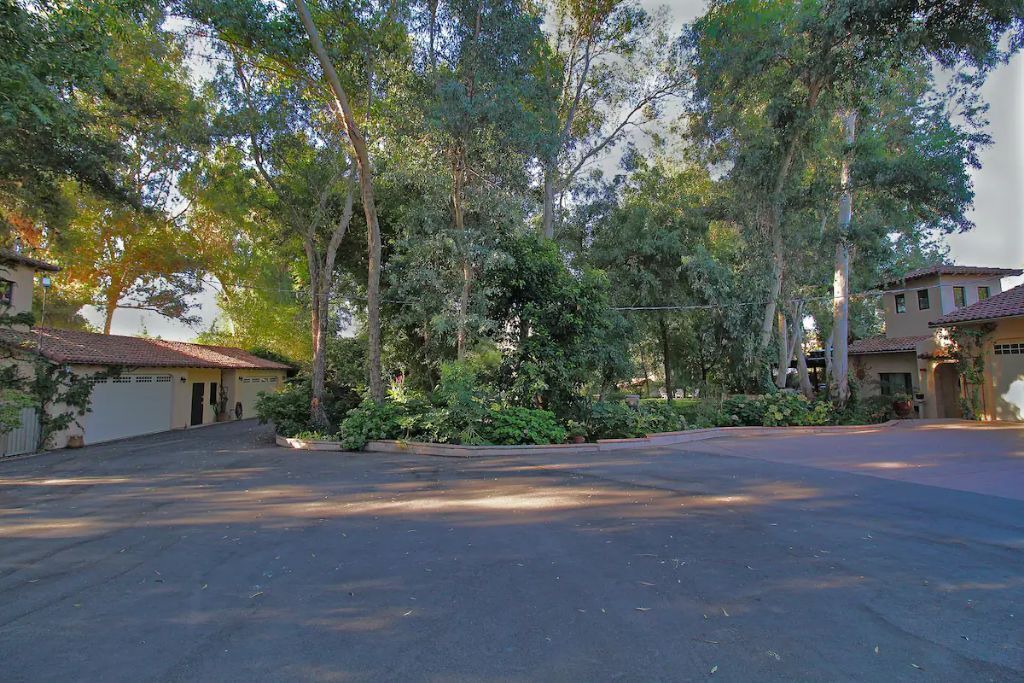 Photo of Outdoor in Bakersfield