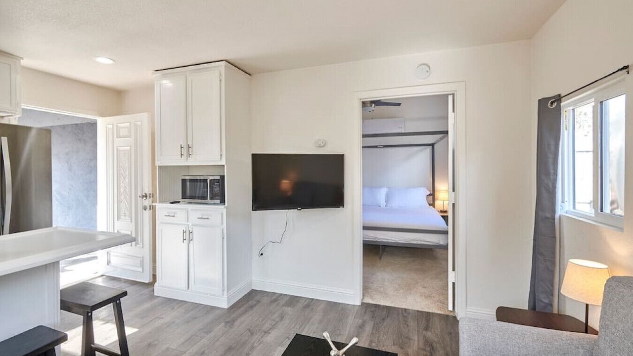 Photo of Bedroom in Raisin