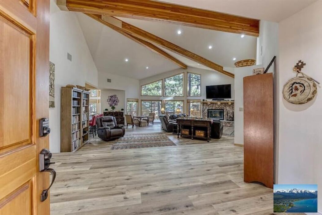 Photo of Livingroom in Galena Forest Estates