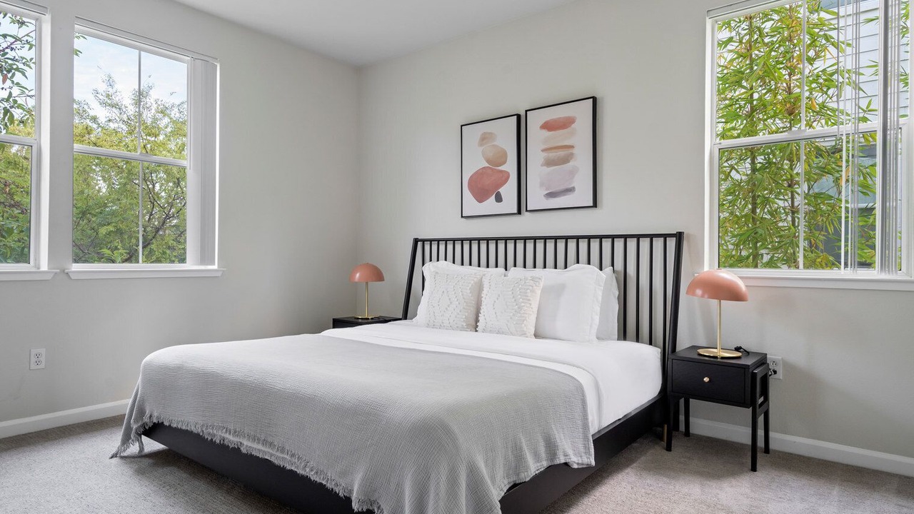 Photo of Bedroom in Central San Mateo