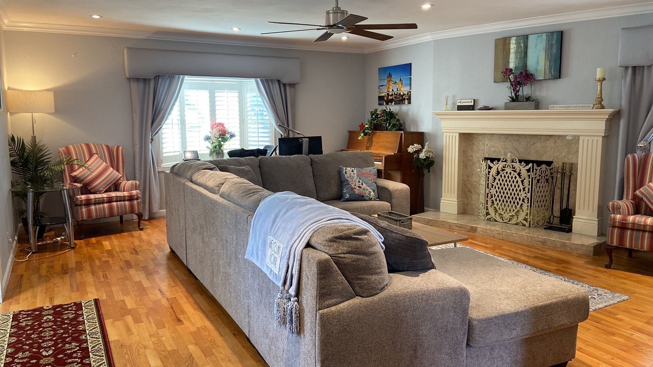 Photo of Livingroom in Cambrian Community