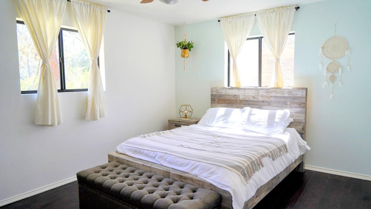 Photo of Bedroom in Yosemite Lakes