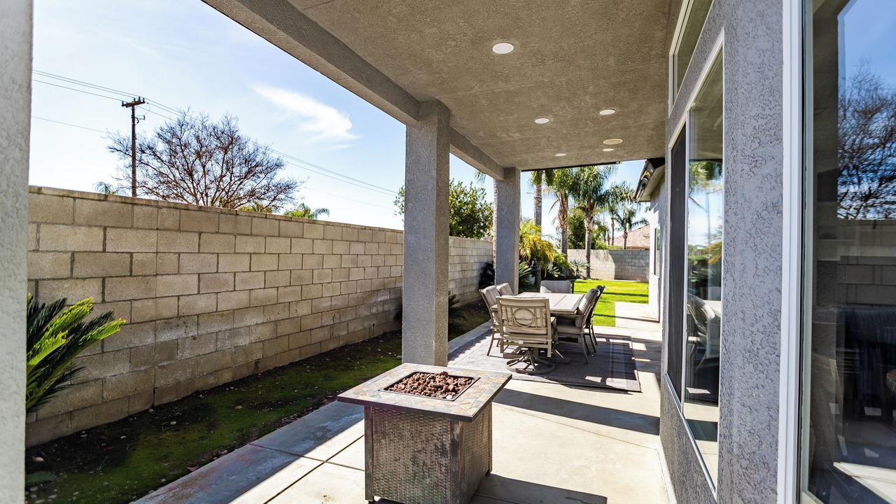 Photo of Outdoor in Rosedale