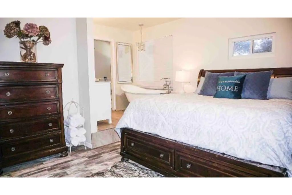 Photo of Bedroom in Prunedale