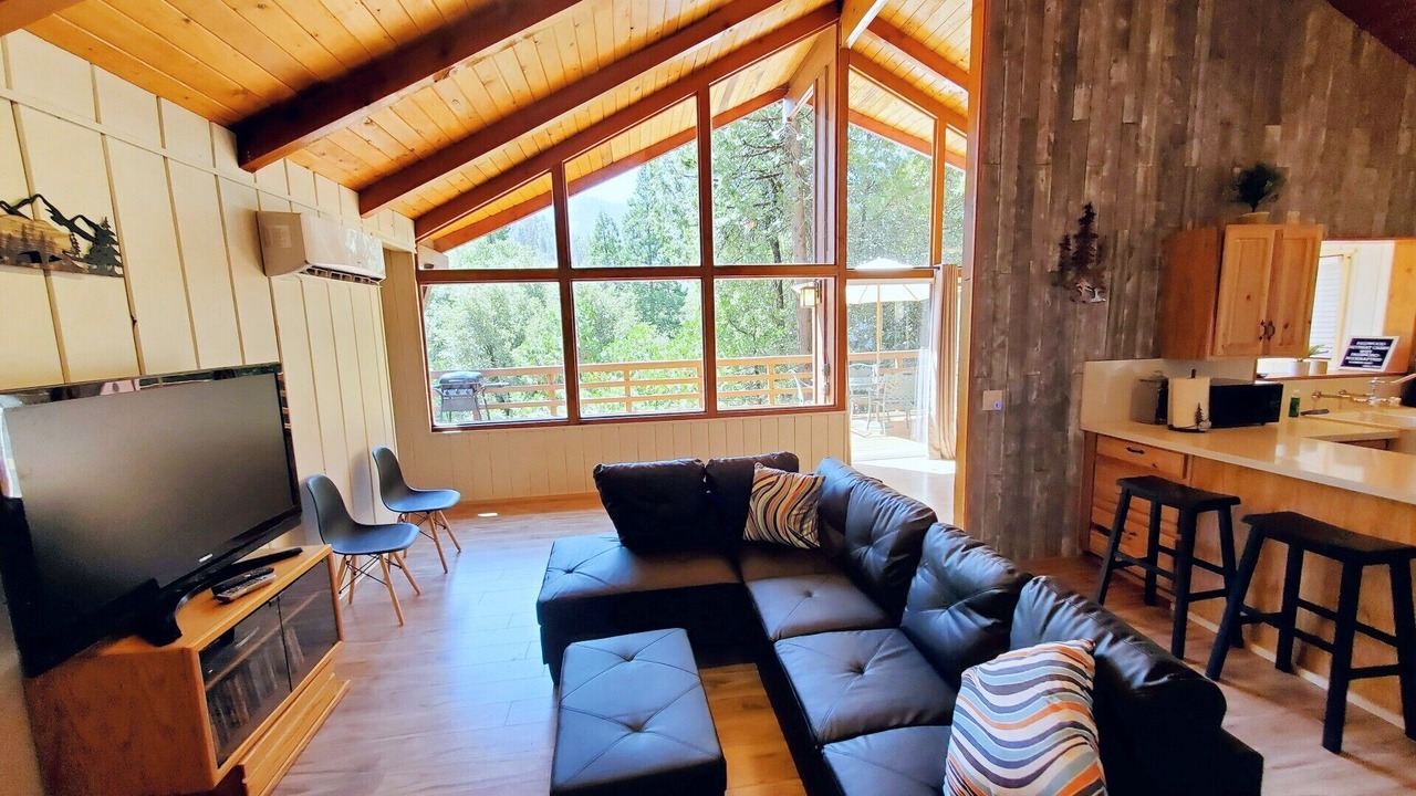 Photo of Livingroom in Camp Nelson