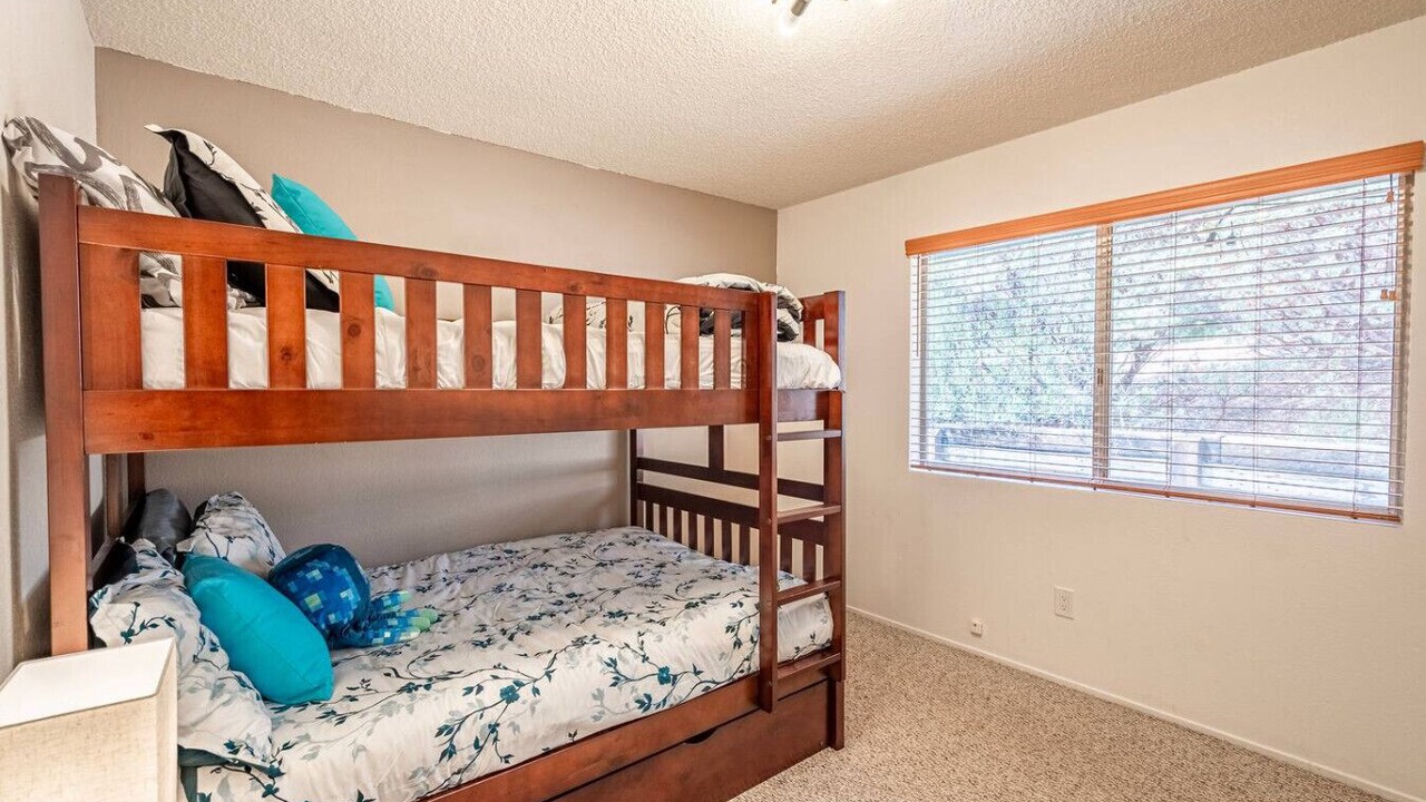 Photo of Bedroom in Oakhurst