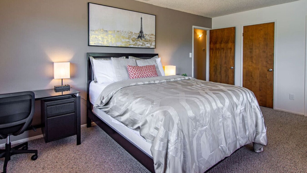 Photo of Bedroom in Oakhurst