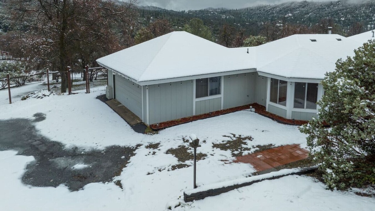 Photo of Outdoor in Oakhurst