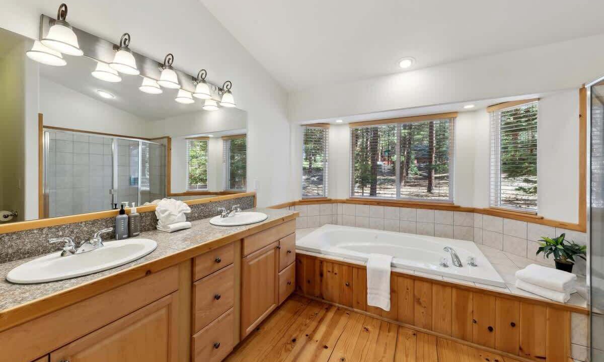 Photo of Bathroom in Montgomery Estates