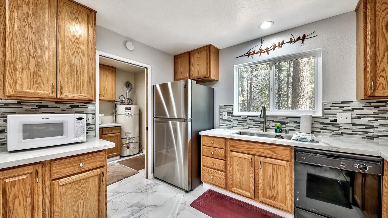 Photo of Kitchen in North Upper Truckee