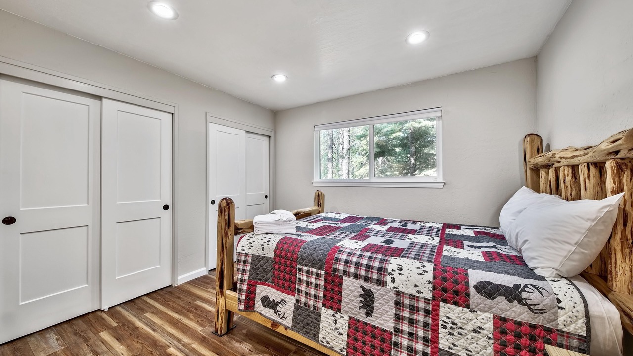 Photo of Bedroom in North Upper Truckee