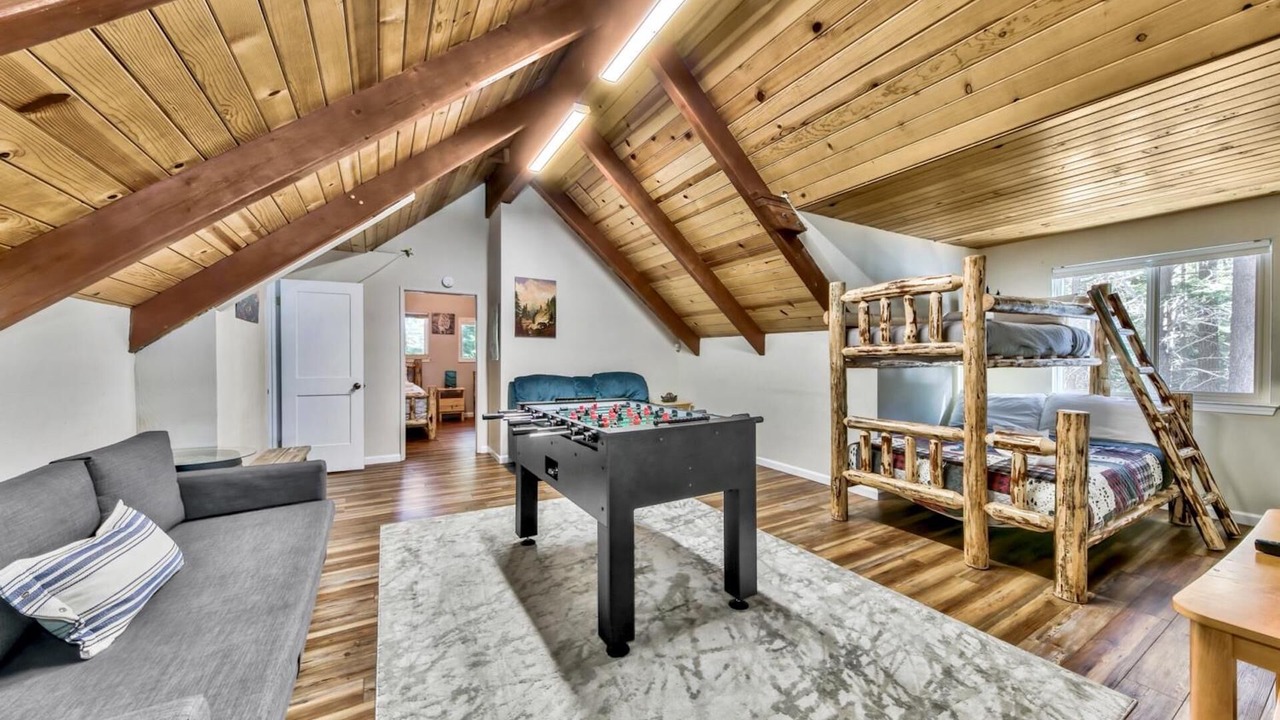 Photo of Bedroom in North Upper Truckee
