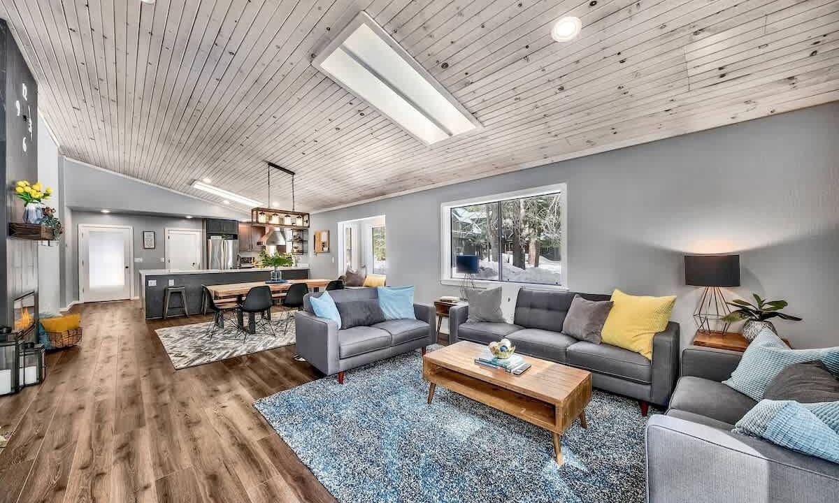 Photo of Livingroom in Truckee