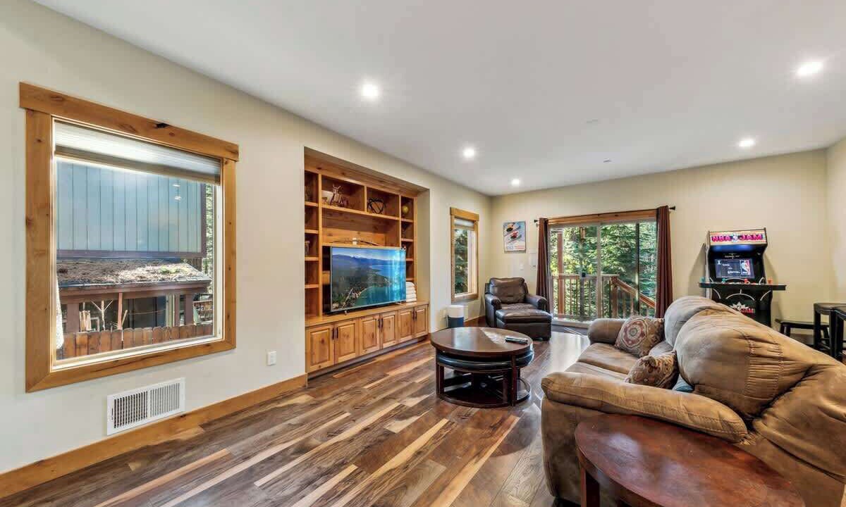 Photo of Livingroom in Tahoe Paradise
