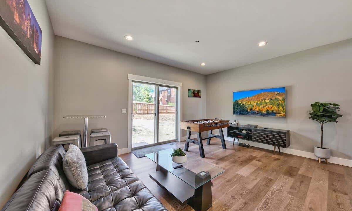 Photo of Livingroom in Mountain View Estates